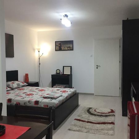 Faleza Apartment Galaţi Esterno foto