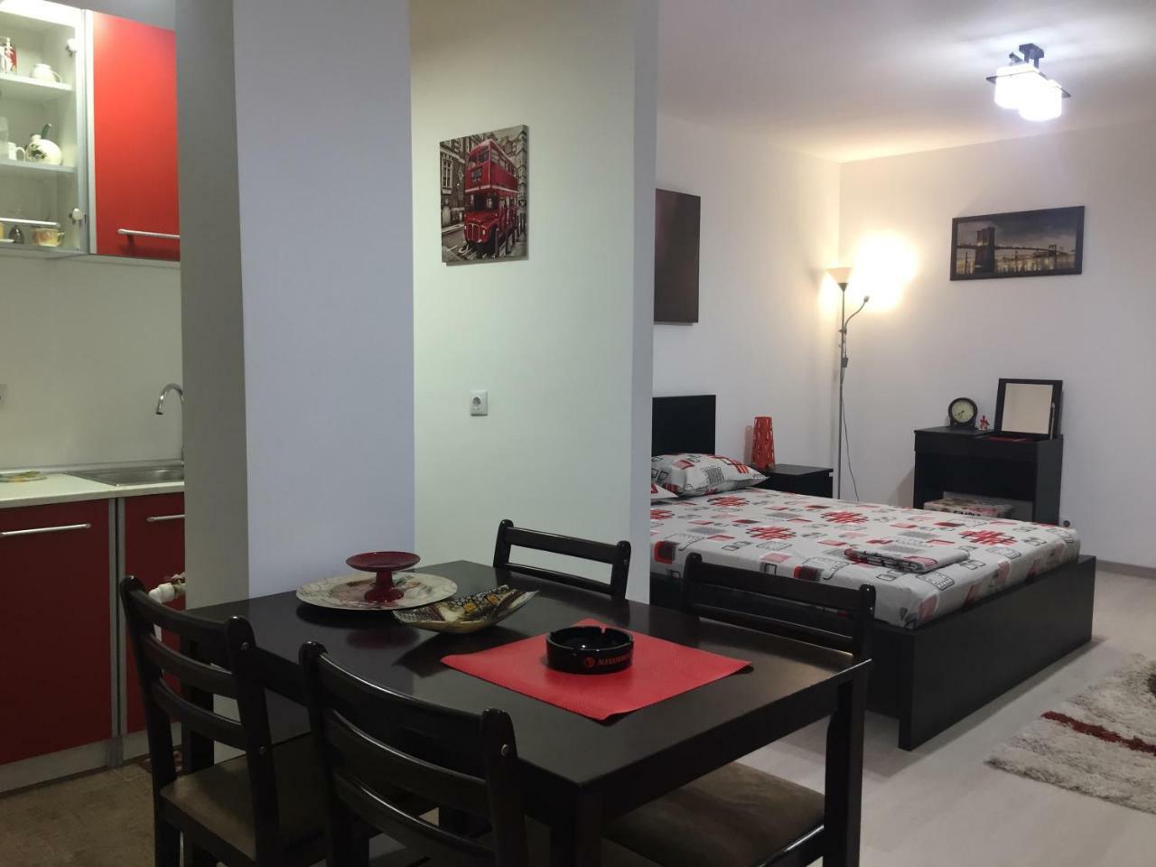 Faleza Apartment Galaţi Esterno foto
